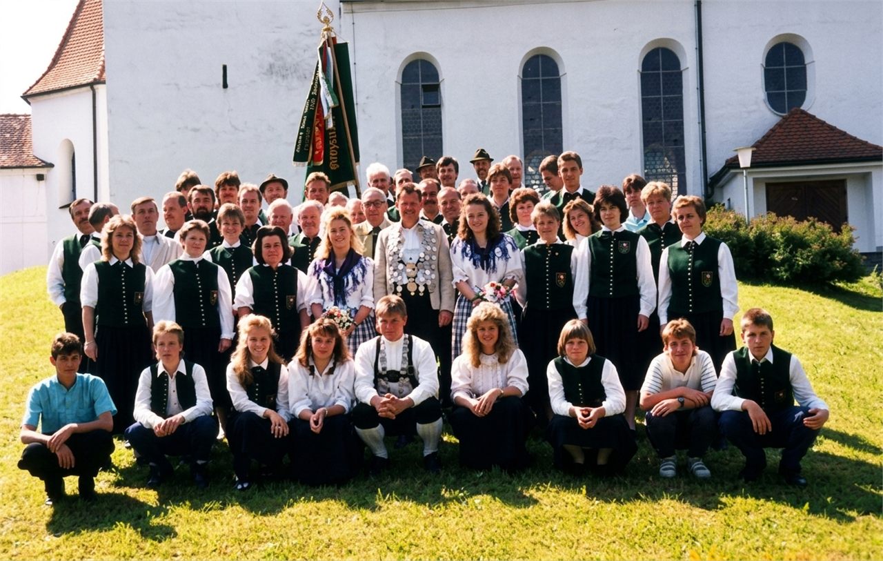 Mitglieder des Schützenvereins Haldenwang im Jubiläumsjahr 1988